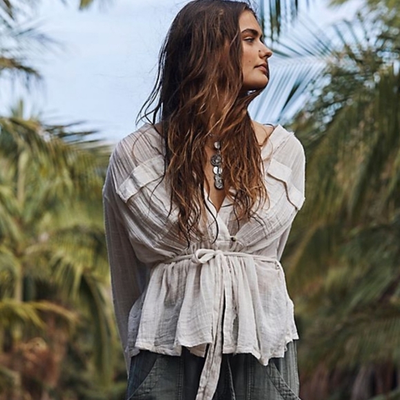 Free People Tops - 👑 Free People Safari Blouse or Cover-up 👑